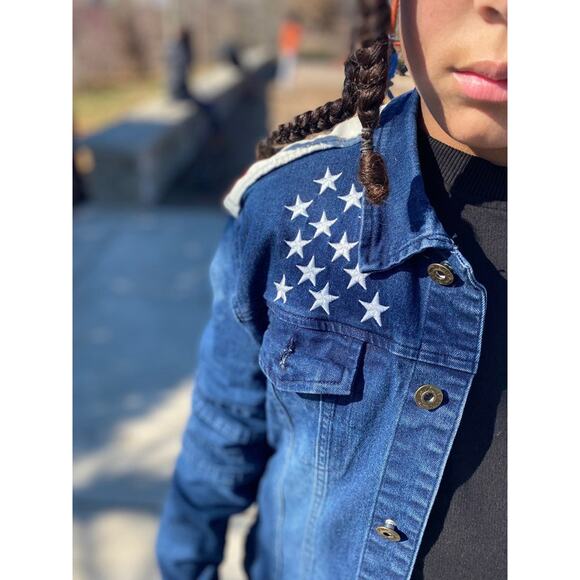 Jean Jacket Kids size 14/16 - Picture 1 of 7